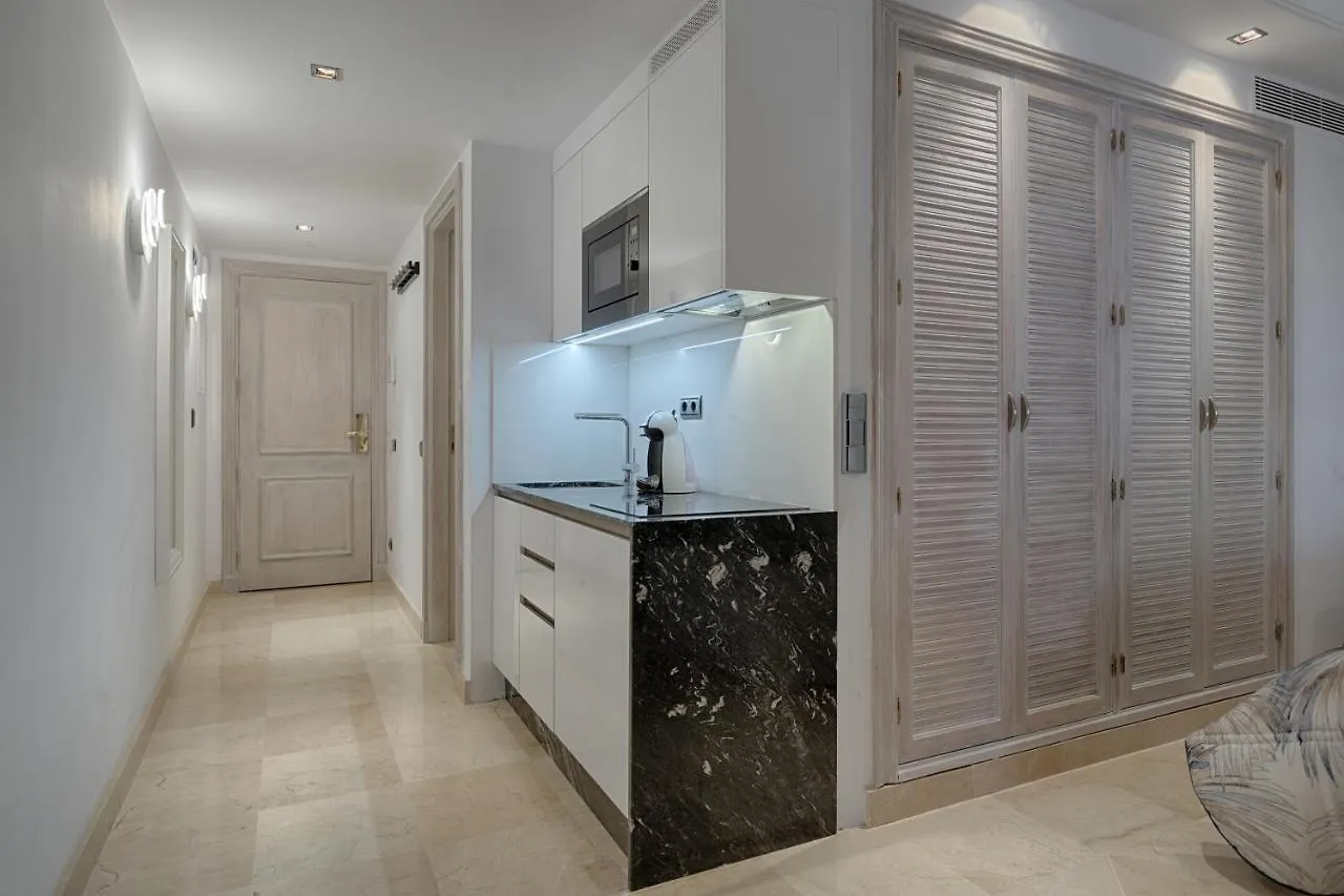 Studio Private Wing Estepona Hotel