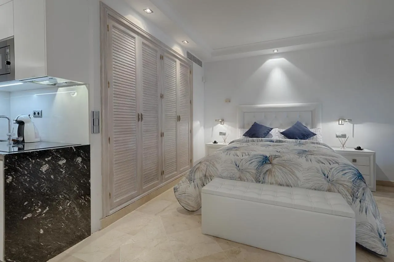 Studio Private Wing Estepona Hotel
