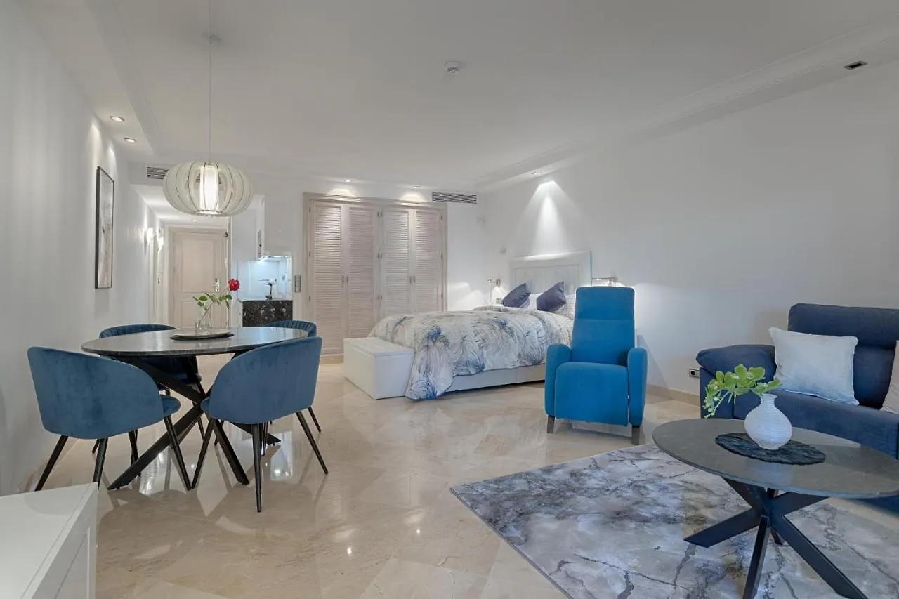 Studio Private Wing Estepona 5*,  Spain